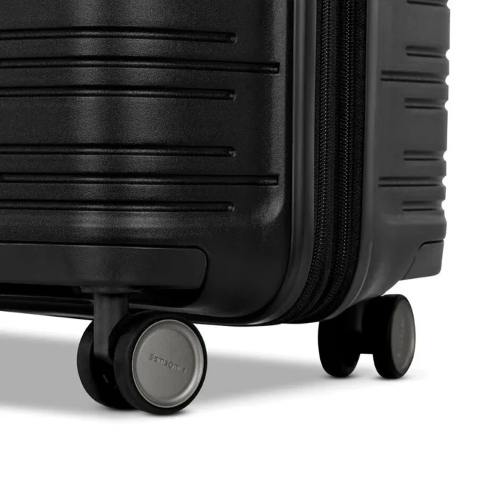 Bagaglio a mano rigido Elevation™ Plus Bagaglio a mano rigido Elevation™ Plus
