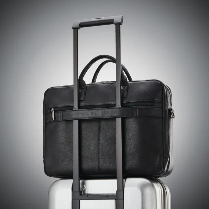 Borsa in pelle classica con apertura superiore Borsa in pelle classica con apertura superiore