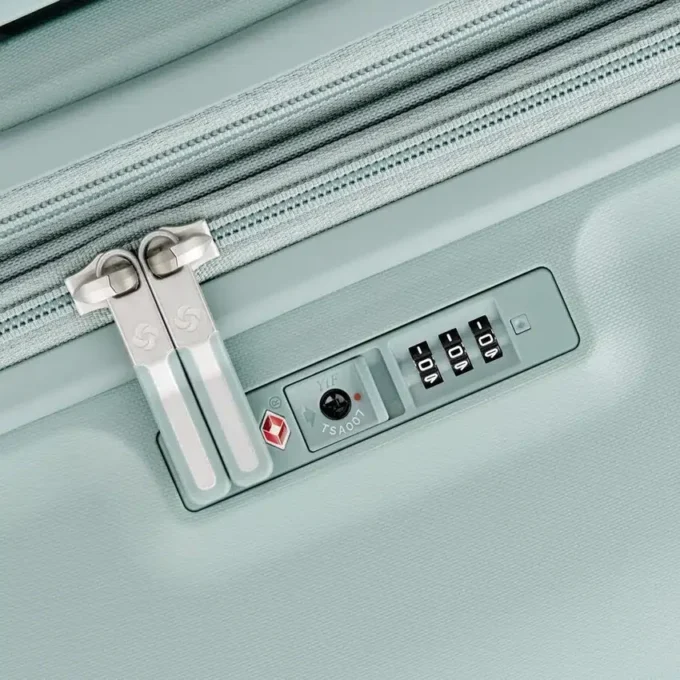 Elevation™ Plus Elevation™ plus valigia rigida grande con ruote
