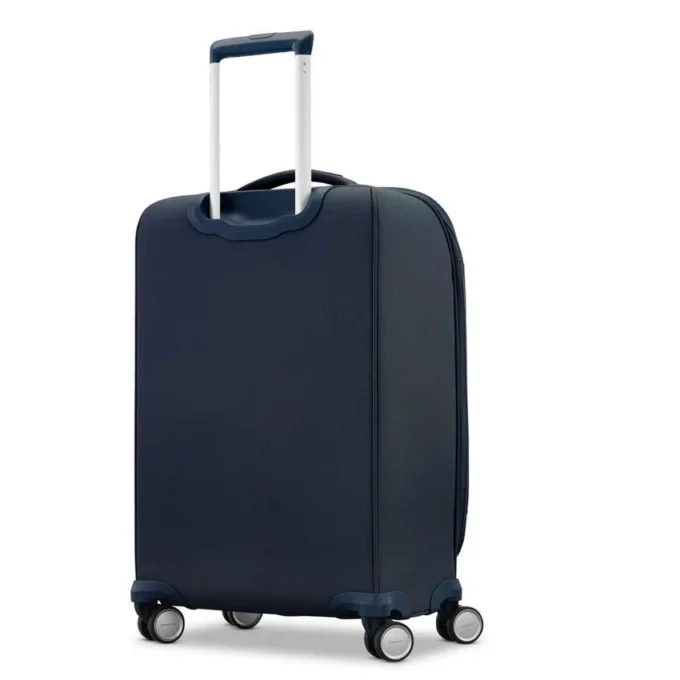Elevation™ Plus softside bagaglio a mano spinner