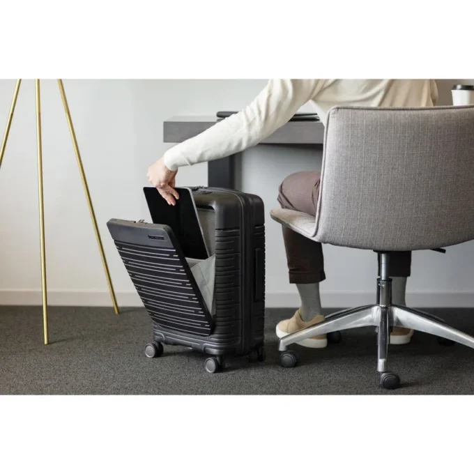 Elevation™ Plus valigia a rotelle rigida da bagaglio a mano Elevation™ Plus valigia a rotelle rigida da bagaglio a mano