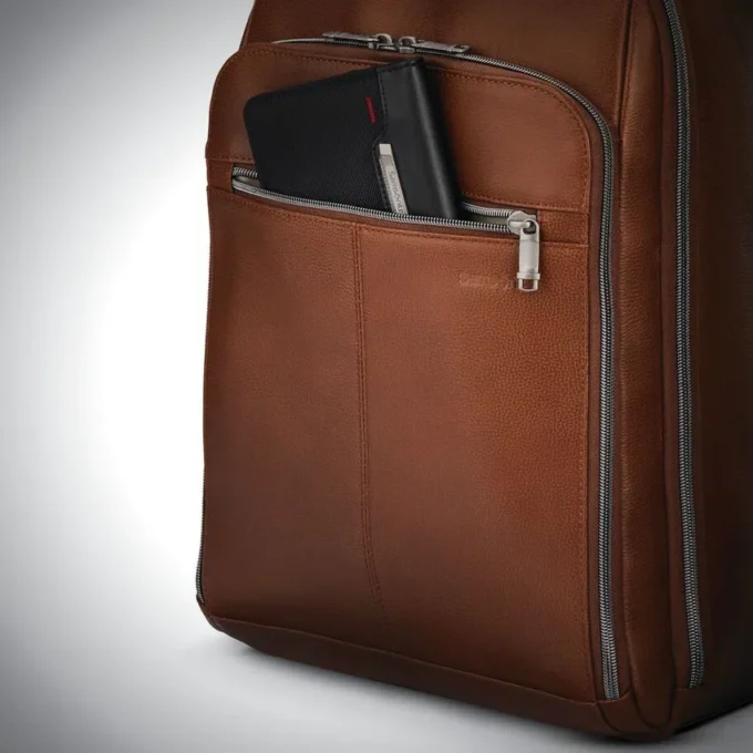 Zaino classico in pelle Zaino classico in pelle